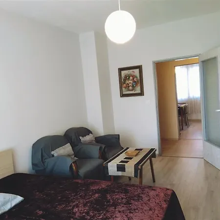 Apartamento Уютен, Напълно Обзаведен И Оборудван Апартамент *